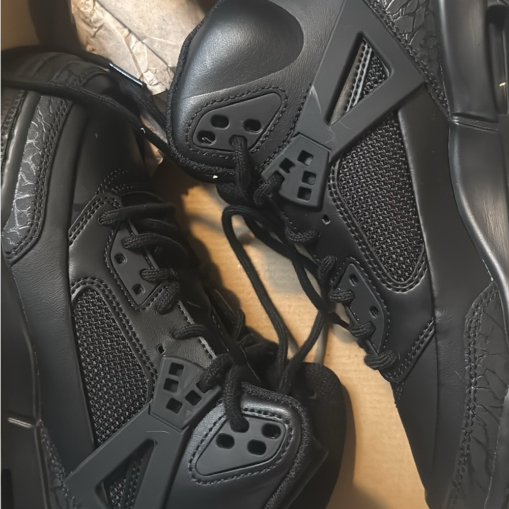 Men's Black Sneakers